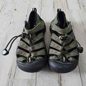 Keen Newport Green Kids Water Outdoor Camping Closed Toe Sandals